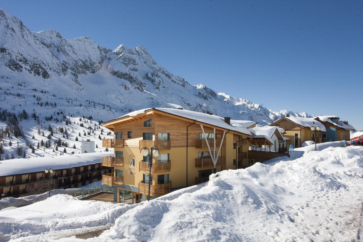 Hotel Delle Alpi パッソ・デル・トナーレ エクステリア 写真
