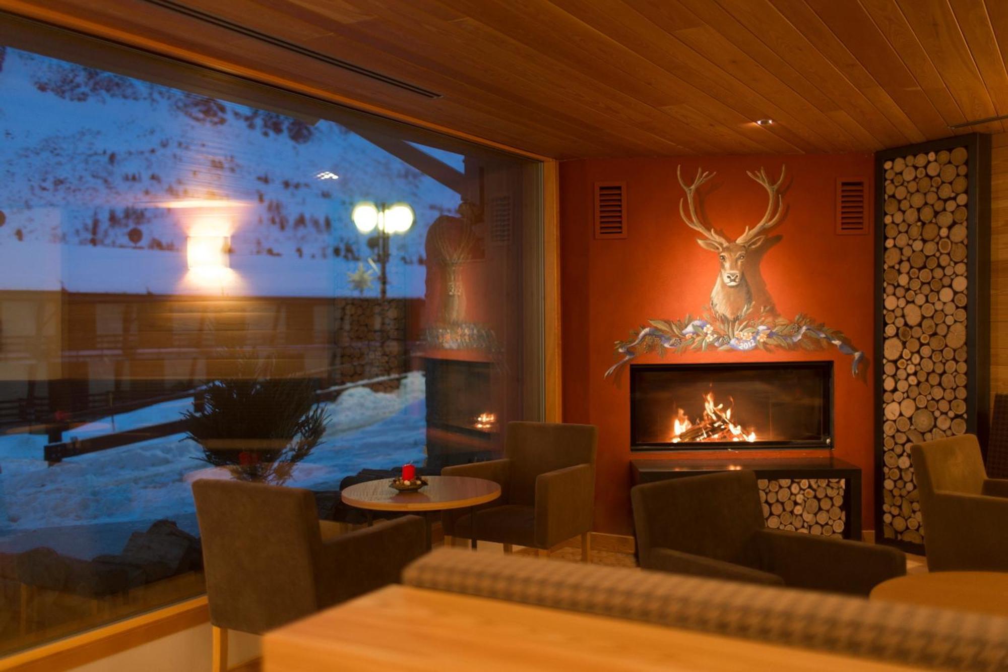 Hotel Delle Alpi パッソ・デル・トナーレ エクステリア 写真