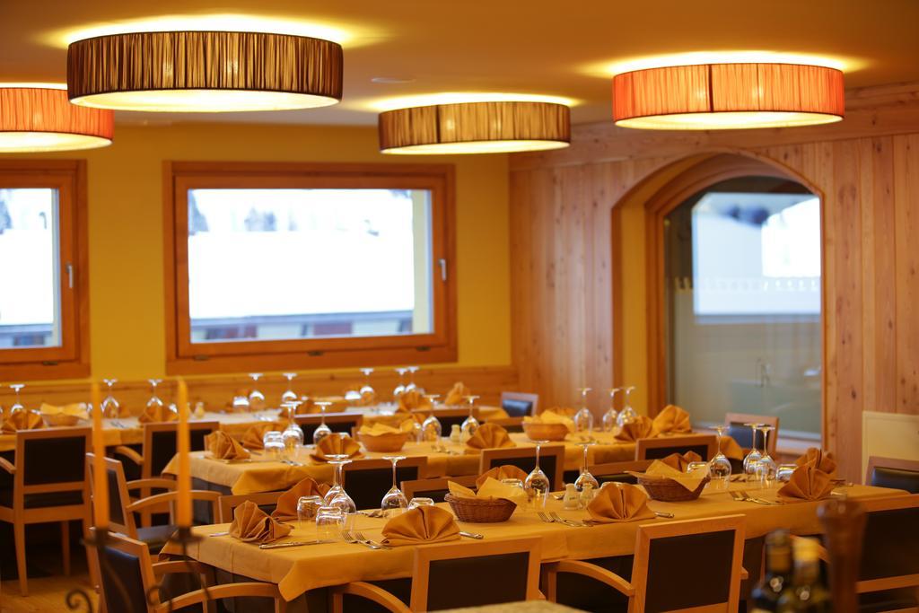 Hotel Delle Alpi パッソ・デル・トナーレ エクステリア 写真