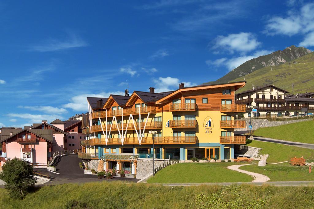 Hotel Delle Alpi パッソ・デル・トナーレ エクステリア 写真